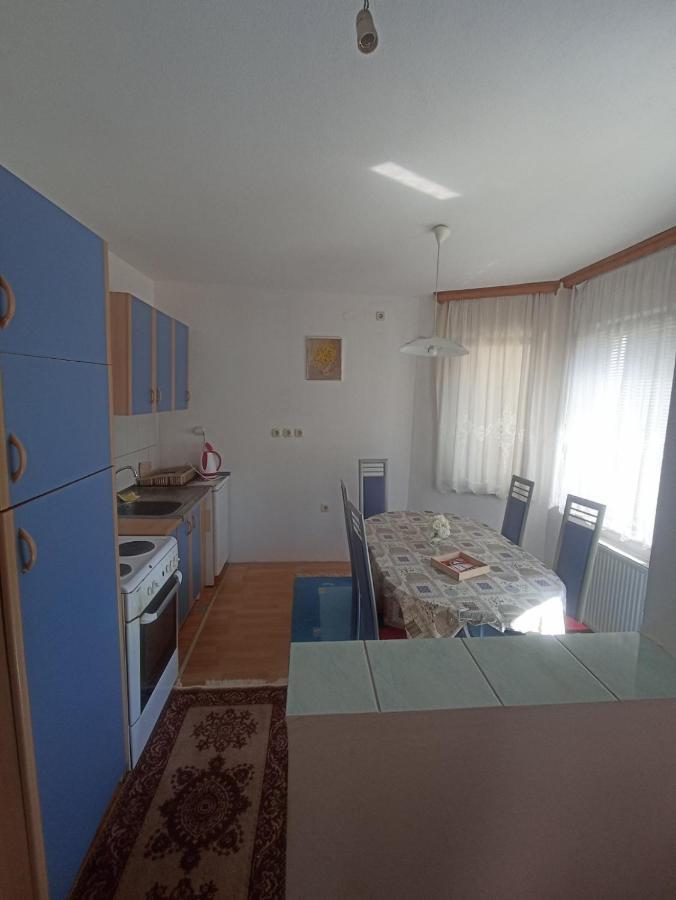 Sleep & Fly - Sarajevo Airport Apartment エクステリア 写真
