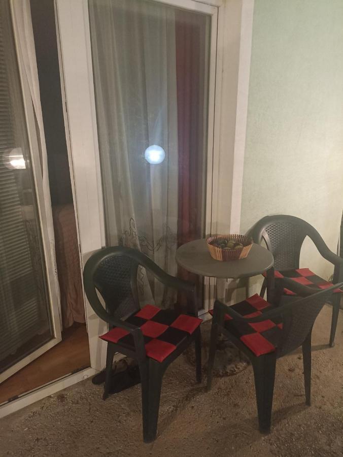 Sleep & Fly - Sarajevo Airport Apartment エクステリア 写真