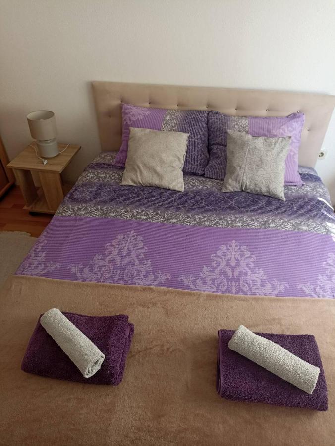 Sleep & Fly - Sarajevo Airport Apartment エクステリア 写真