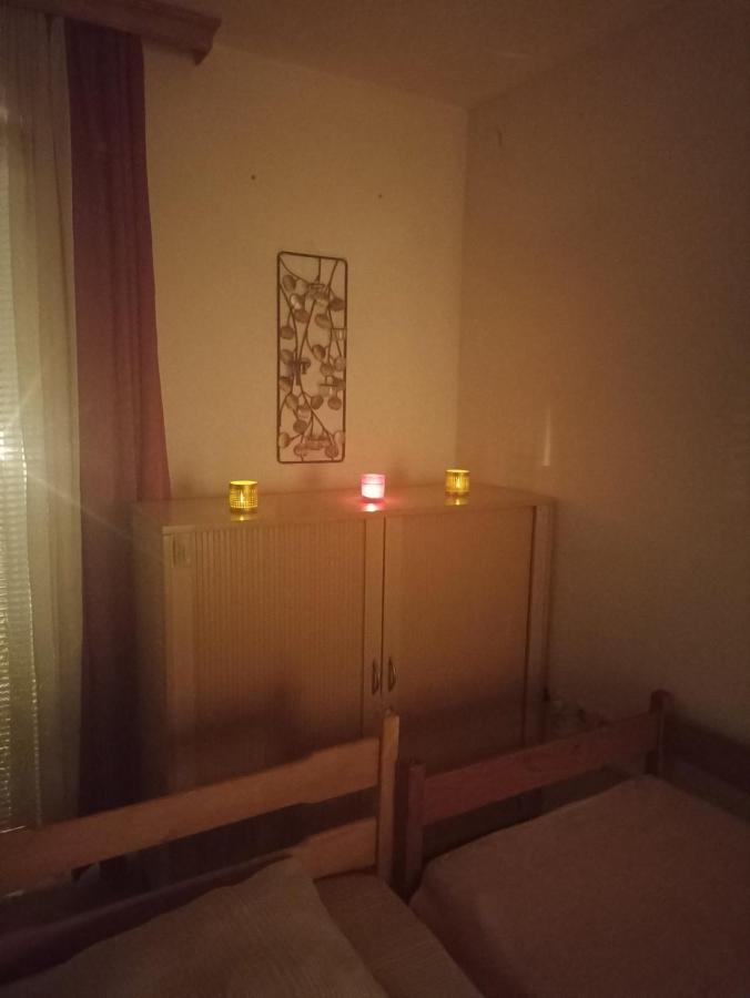 Sleep & Fly - Sarajevo Airport Apartment エクステリア 写真